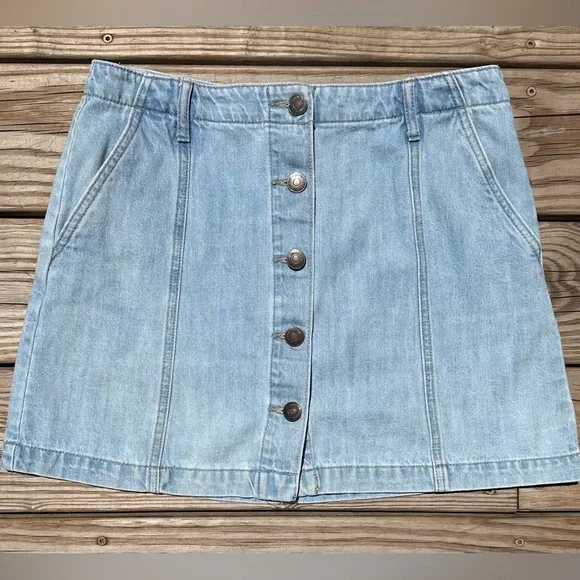 forever 21 jean skirt with buttons down front - Picture 3 of 11